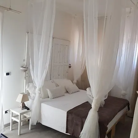B&B Albaluna Bed & Breakfast