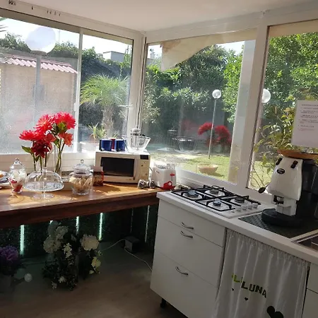 B&B Albaluna Bed & Breakfast *